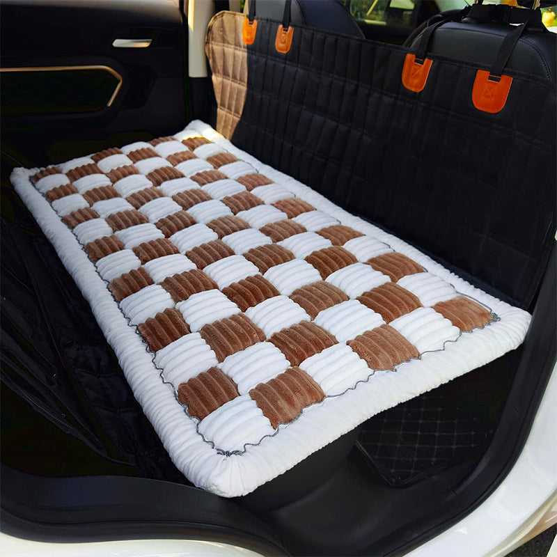 Huxpaw Plush Checkerboard Dog Mat